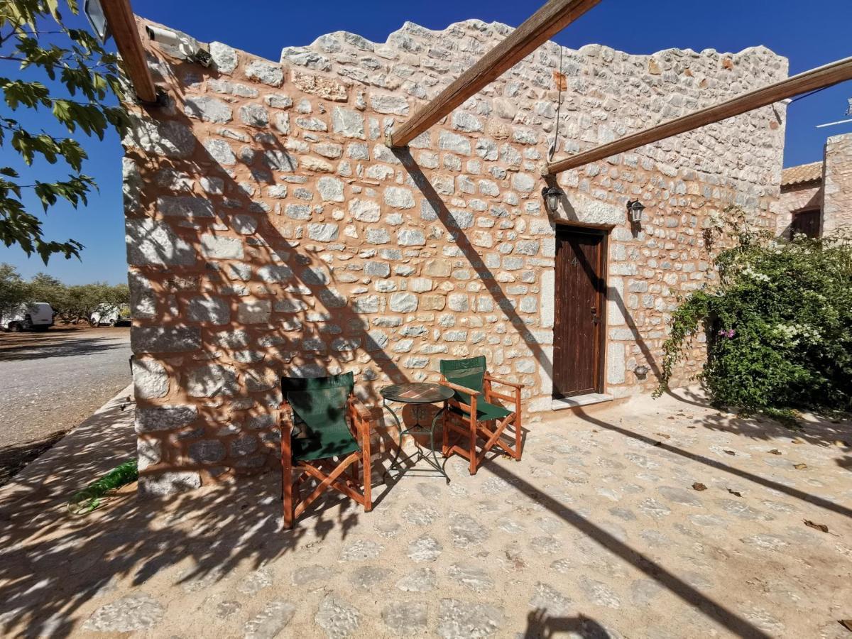 Guesthouse Toxotis Pírgos Dhiroú Екстериор снимка