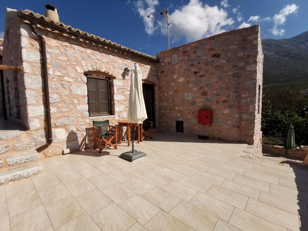 Guesthouse Toxotis Pírgos Dhiroú Екстериор снимка