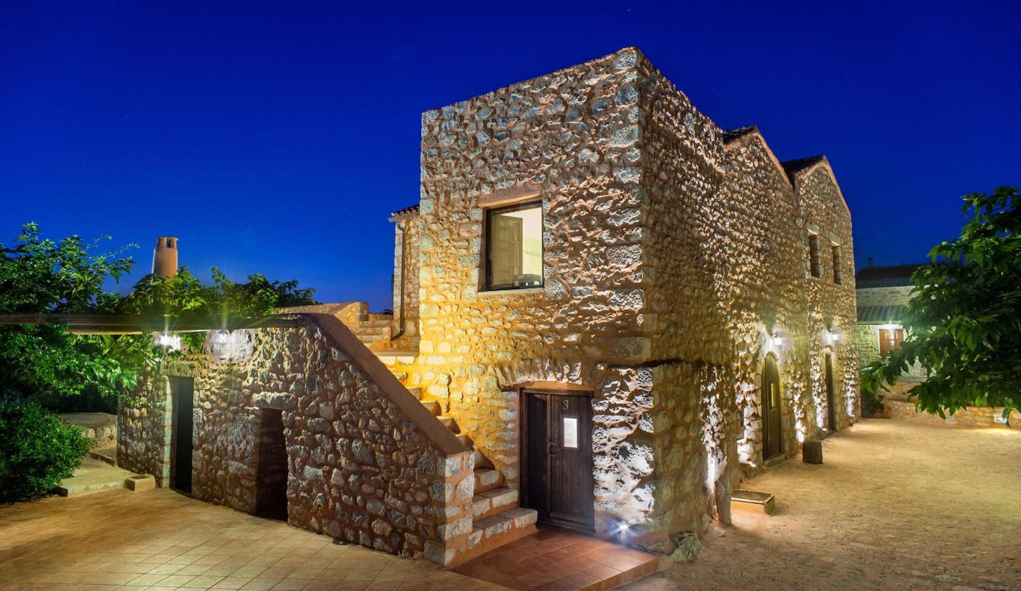 Guesthouse Toxotis Pírgos Dhiroú Екстериор снимка