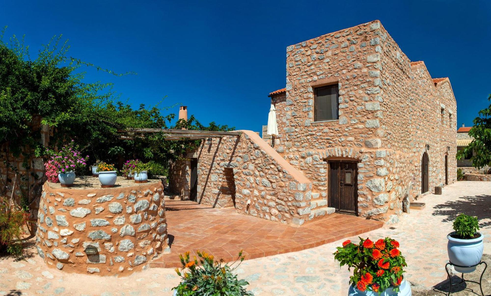 Guesthouse Toxotis Pírgos Dhiroú Екстериор снимка