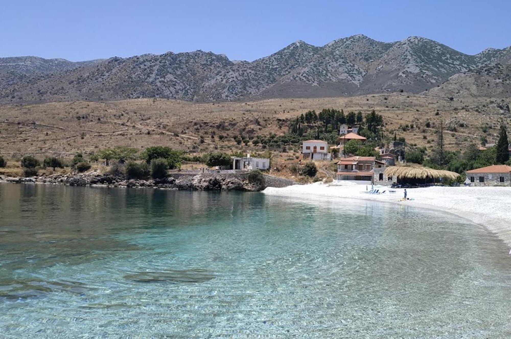 Guesthouse Toxotis Pírgos Dhiroú Екстериор снимка